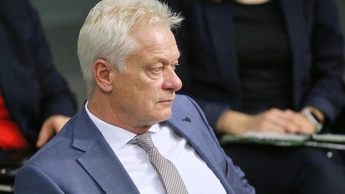 dts_image_88479_eqteboirho_371_1200_675.jpg Rainer will Schutzstatus von Bibern und Fischerottern absenken