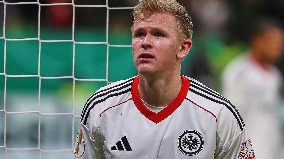 Bundesliga: Eintracht trotzt Kölner Blitzstart und Schlussoffensive