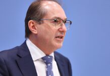 Dobrindts Cyber-Gegenwehr-Pläne stoßen auf Lob und Kritik