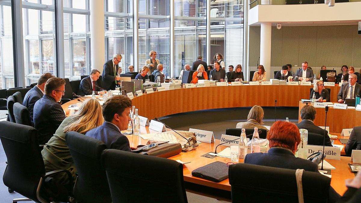 Bereinigungssitzung: Haushaltslücke 2027 sinkt um 22 Milliarden Euro