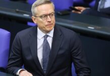 Digitalminister verteidigt Führungsstil