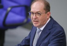 Dobrindt erwartet Hinwendung der AfD-Jugend zum Extremismus