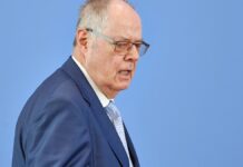 Peer Steinbrück fordert umfassende Reform des Sozialstaats