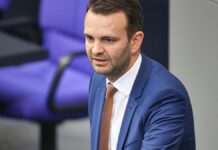 Bericht: CSU schickt Florian Dorn in Rentenkommission