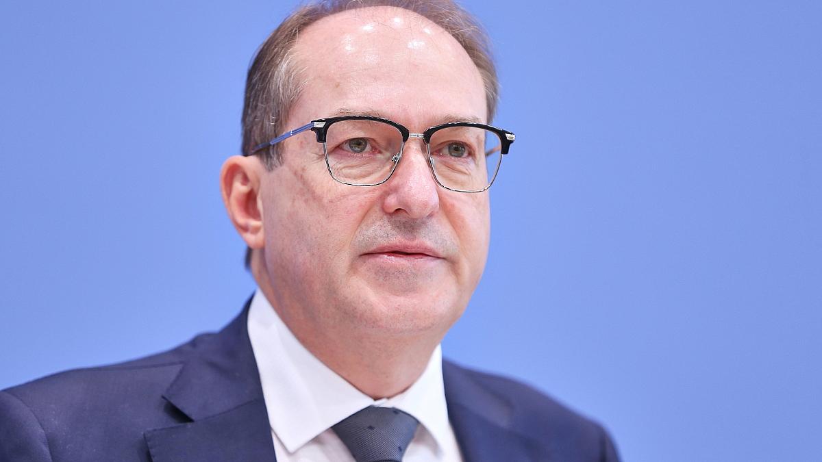 Dobrindt stellt neue Drohnenabwehreinheit in Dienst