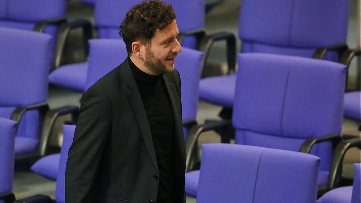 Banaszak pocht auf Nutzung von russischen Vermögen in der EU