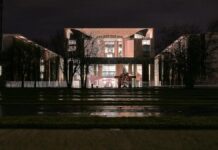 DGB will regelmäßigen Sozialpartner-Gipfel im Kanzleramt