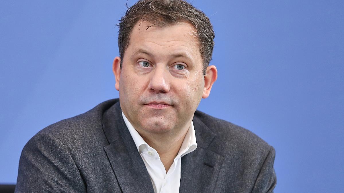 Klingbeil hofft 2026 auf "Lagerfeuer-Momente" bei Fußball-WM