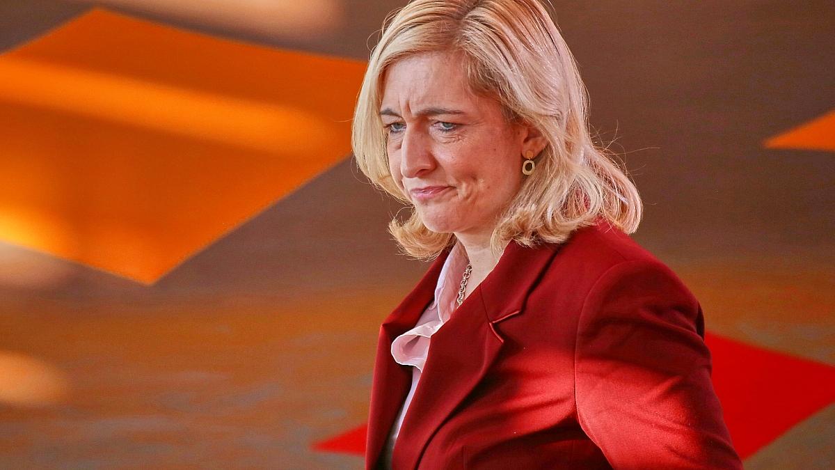 Nach Beitragserhöhungen: Warken attackiert Krankenkassen