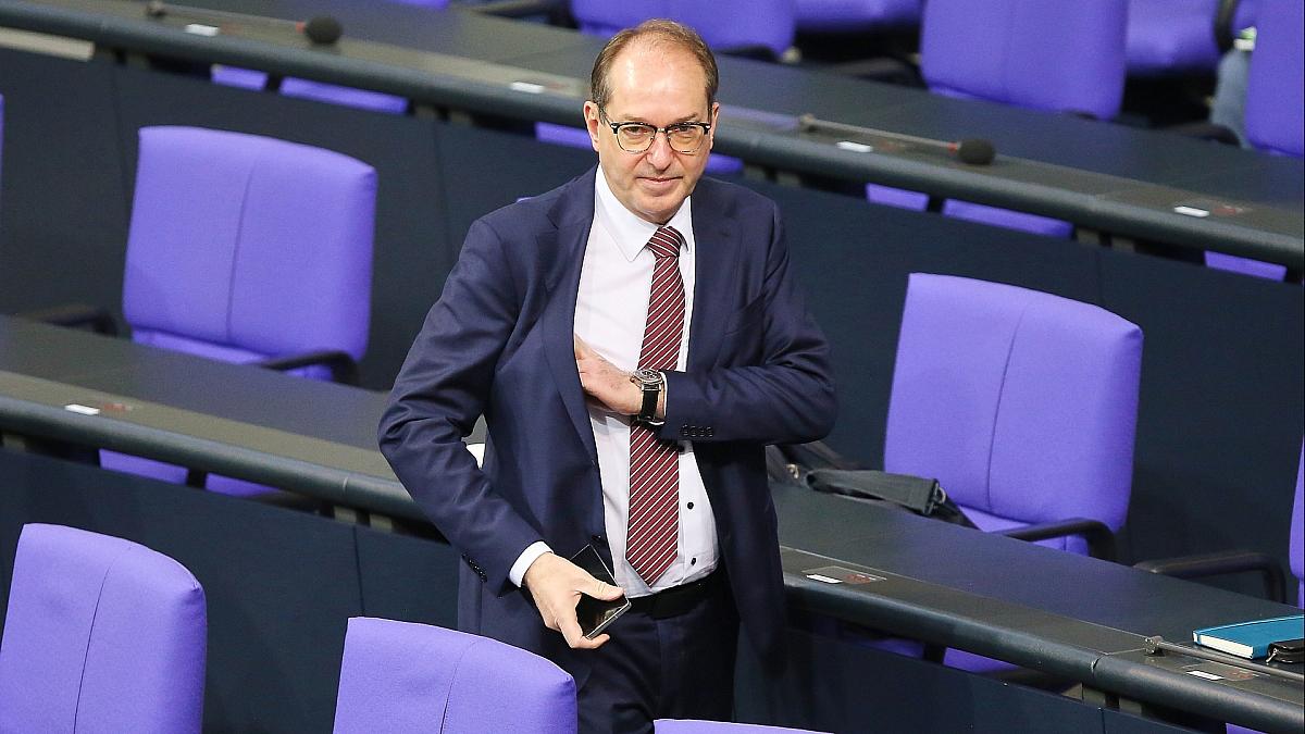 Dobrindt plant Sicherheitsoffensive