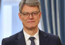 Verkehrsminister weist Gerüchte über Kabinettsumbildung zurück Verkehrsminister weist Gerüchte über Kabinettsumbildung zurück