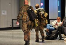 Bundesregierung widerspricht Eindruck überhasteter Grönland-Abreise Bundesregierung widerspricht Eindruck überhasteter Grönland-Abreise