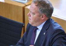 Voigt mahnt schnellere Umsetzung politischer Vorhaben im Bund an