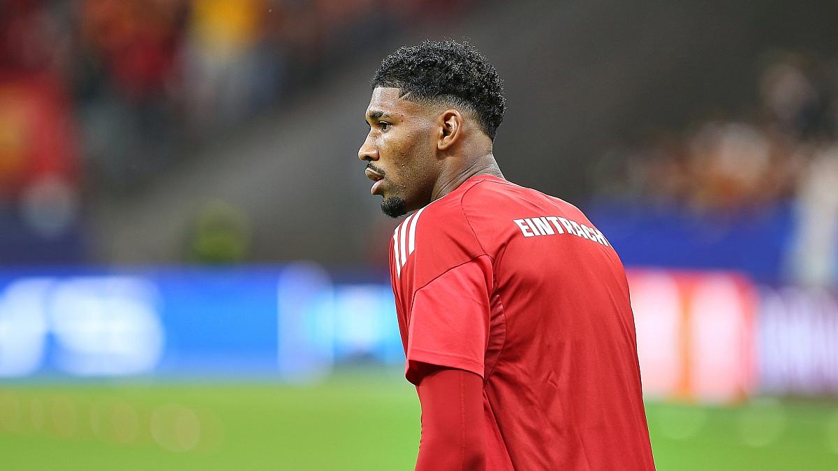 Champions League: Eintracht nach Blamage in Baku ausgeschieden