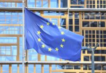 EU weist Trumps neue Zoll-Drohung im Grönland-Streit zurück EU weist Trumps neue Zoll-Drohung im Grönland-Streit zurück