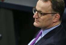 Spahn will "wieder über nukleare Teilhabe reden"