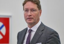 Mercedes-Chef Källenius fürchtet politischen Rechtsruck