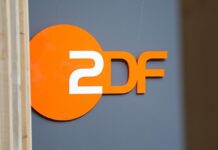 ZDF entschuldigt sich für Fake-Videos im "Heute-Journal" ZDF entschuldigt sich für Fake-Videos im "Heute-Journal"