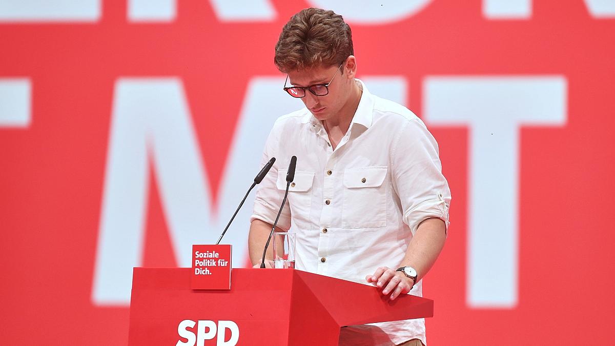 Juso-Chef hält Social-Media-Verbot für nicht durchsetzbar