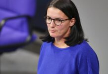 Grüne fordern mehr Schutz vor Extremismus im Bundestag Grüne fordern mehr Schutz vor Extremismus im Bundestag