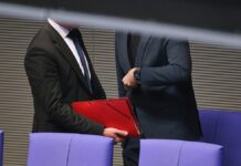 Mehrheit will strengere Regeln für Mitarbeiter von Abgeordneten